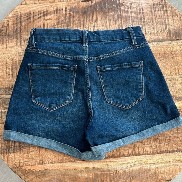 High Waist Shorts 3 Pair for Sale 3 Pair Bundle. Holds curves nicely - Picture 10 of 13